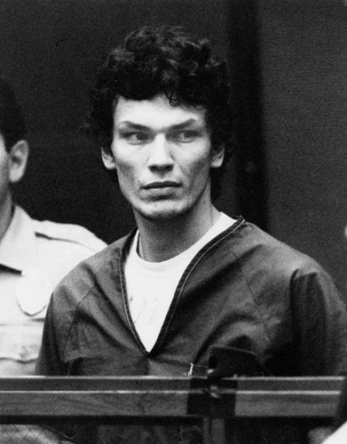 Richard Ramirez in court