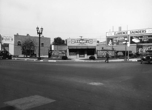 Broadway and Central, Glendale