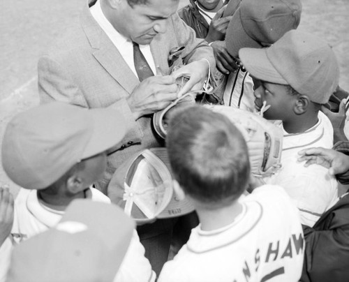 Billy Mills with Little League team