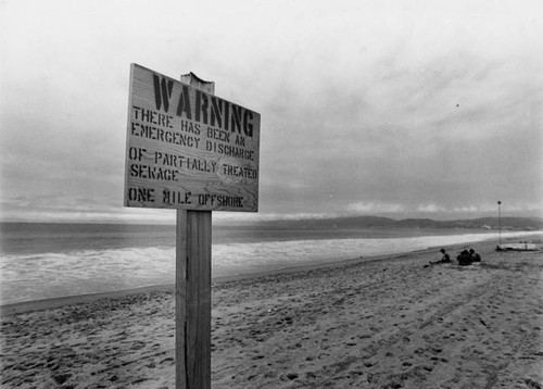 Sewage spill on Dockweiler Beach