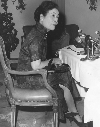 Madame Chiang Kai-shek gives a press conference