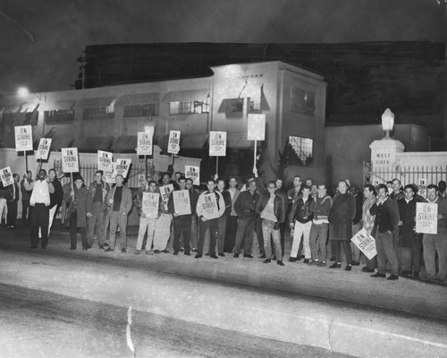 Strikers picket Firestone Tire & Rubber Co. plant