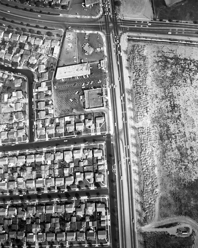 Heartwell Park, Long Beach - Lakewood, looking east