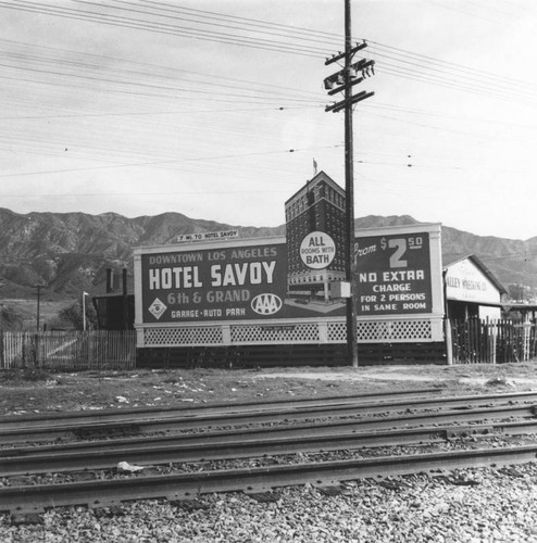 Hotel Savoy billboard in Glendale