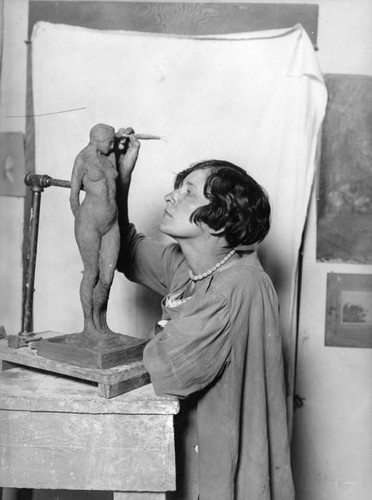 Edna Kelley, sculptress — Calisphere
