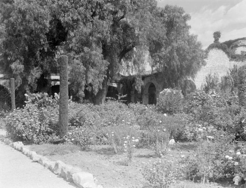 Mission San Juan Capistrano garden