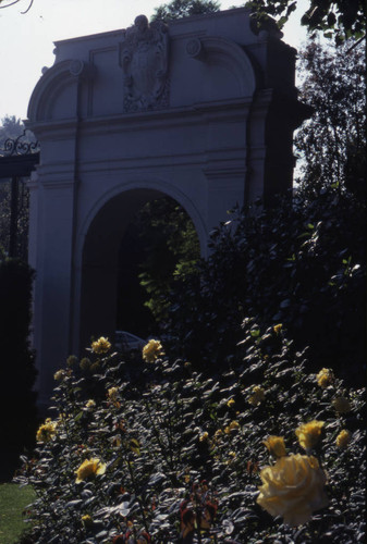 West Gate, Bel Air