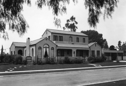 Angles residence, Alhambra