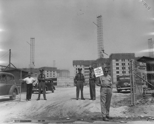 Lone picket, Park La Brea housing project