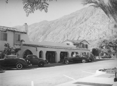 Palm Springs retail