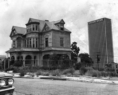 Old Bunker Hill home to be moved