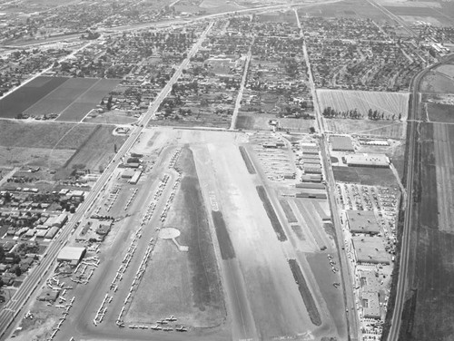 Fullerton Airport, looking west