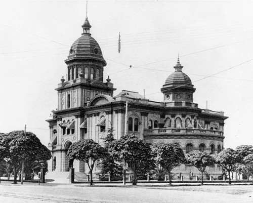 Kern County Courthouse