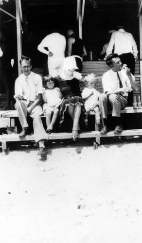 Family eating ice cream