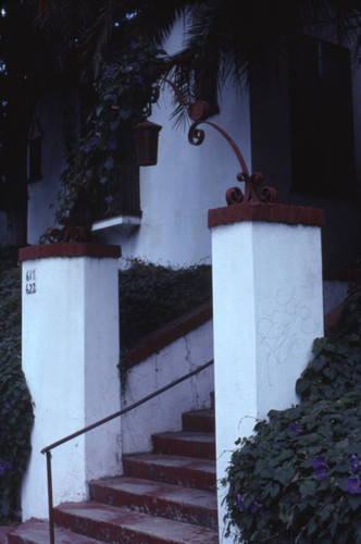 Apartment building on Bixel Street