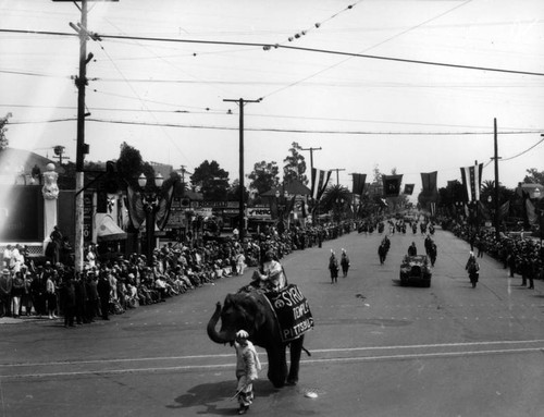 Shriners on parade, view 2