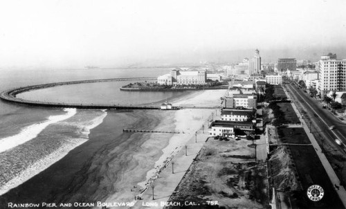 Rainbow Pier and Ocean Boulevard, Long Beach