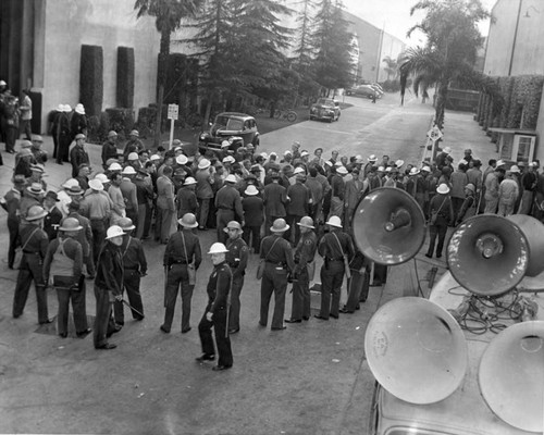 Strikers at Warner Brothers