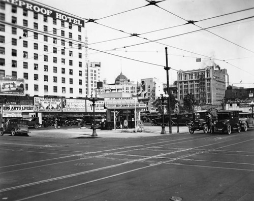 Grand Avenue and 9th Street, circa 1927