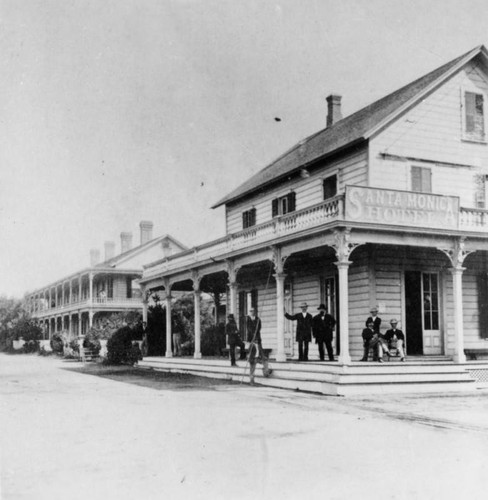 Exterior of Santa Monica Hotel