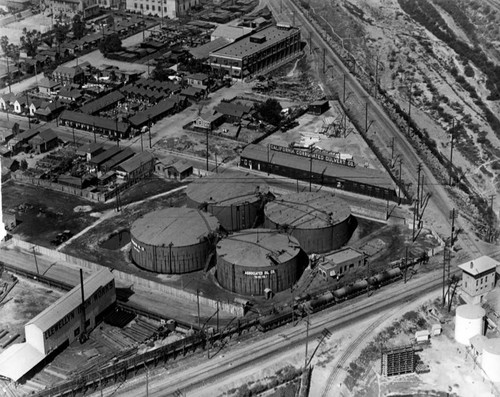 Associated Oil Co., aerial view