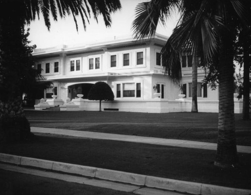 Fred Horne House on Hillcrest Avenue in Pasadena