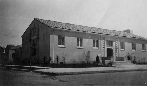 Van Nuys Branch Library