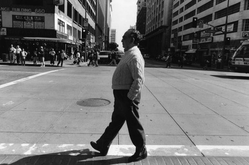 Walk this way, Broadway and 7th