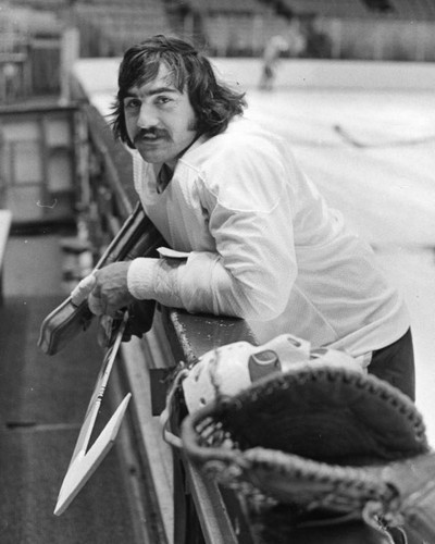 Rogie Vachon — Calisphere