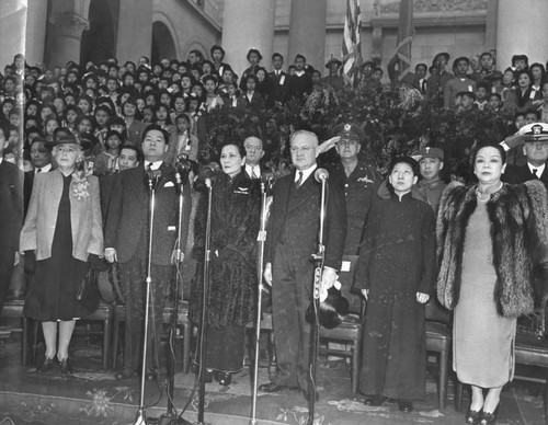 20,000 Cheer Madame Chiang in L. A