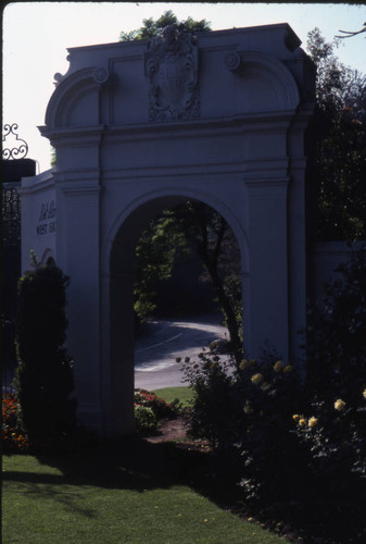 West Gate, Bel Air