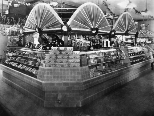 Hattem's Market interior