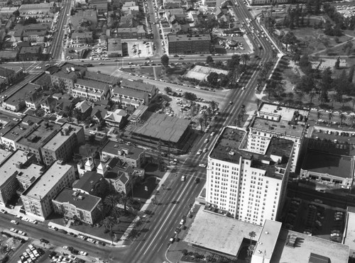 Wilshire Boulevard and Hoover Street, looking southwest