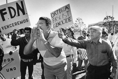 Pro- and Anti-Reagan demonstration