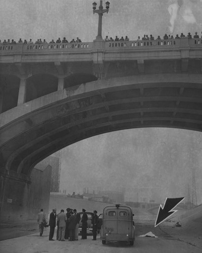 Suicide leap, First Street bridge