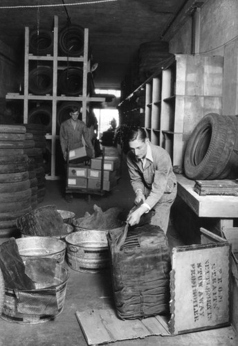 Frank Dillon's Tire Shop, view 4