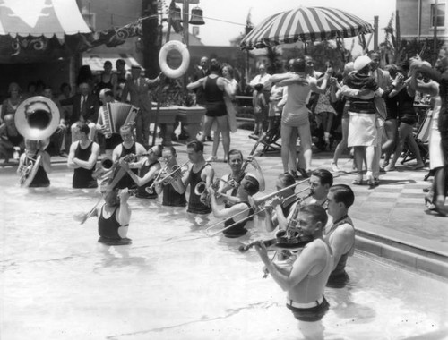 Music and dancing by the pool, view 1