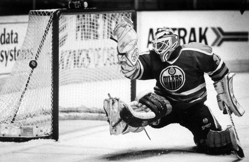 Goalie Grant Fuhr