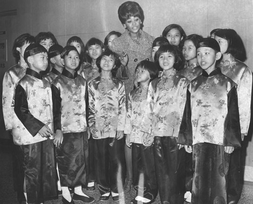 Nancy Wilson and the Hong Kong Refugee Children's Choir