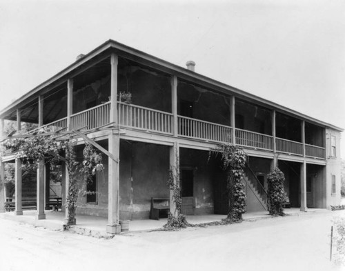 Lugo adobe, exterior view