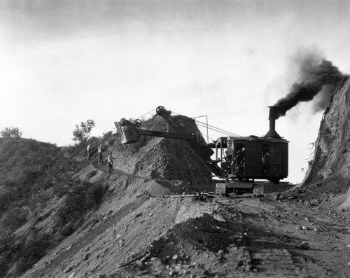 Steamshovels building Hollywoodland