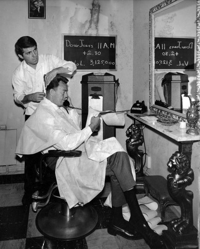 Men's hair salon offers financial news service