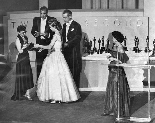 Edith Head wins Oscar