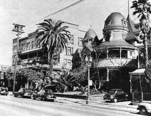 Exterior of Hotel Melrose