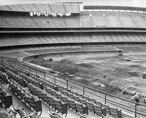 Dodger Stadium construction