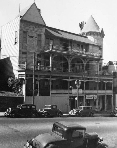 St. Angelo Hotel, Bunker Hill