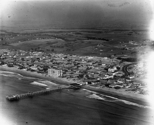 Looking northeast at Hermosa Beach, aerial view