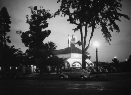 Mexican drive-in restaurant on Figueroa