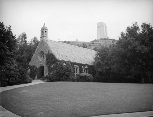 Forest Lawn's Wee Kirk o' the Heather