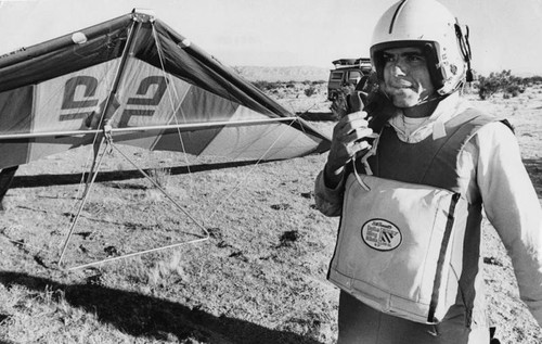 Stephane Dunoyer de Segonzac and his hang glider